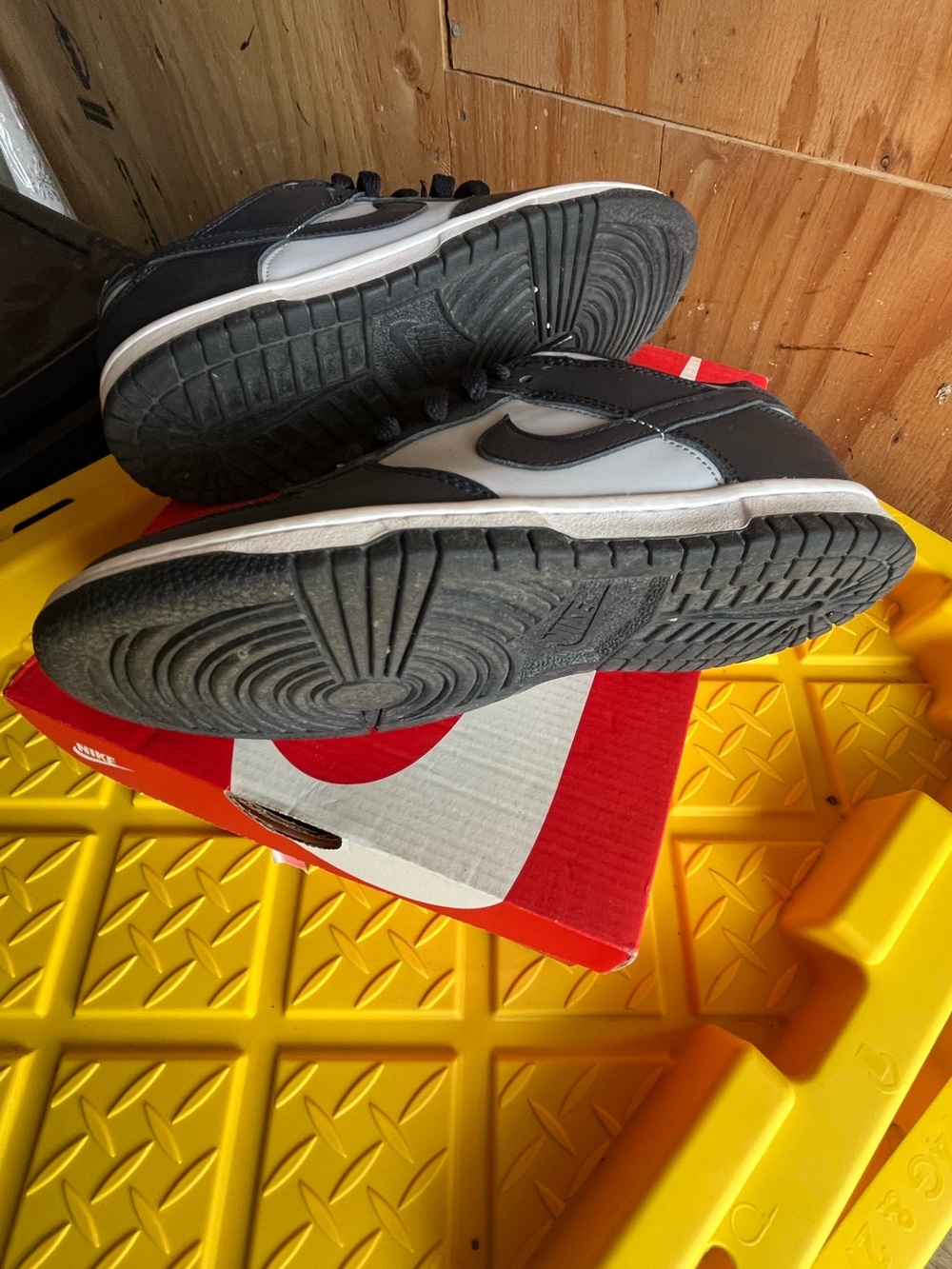 Nike Men’s Black and White Low-Top Sneakers with Grey Swoosh